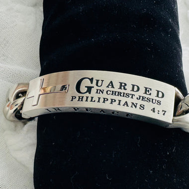 Pulsera para caballero “Guarded in Christ”